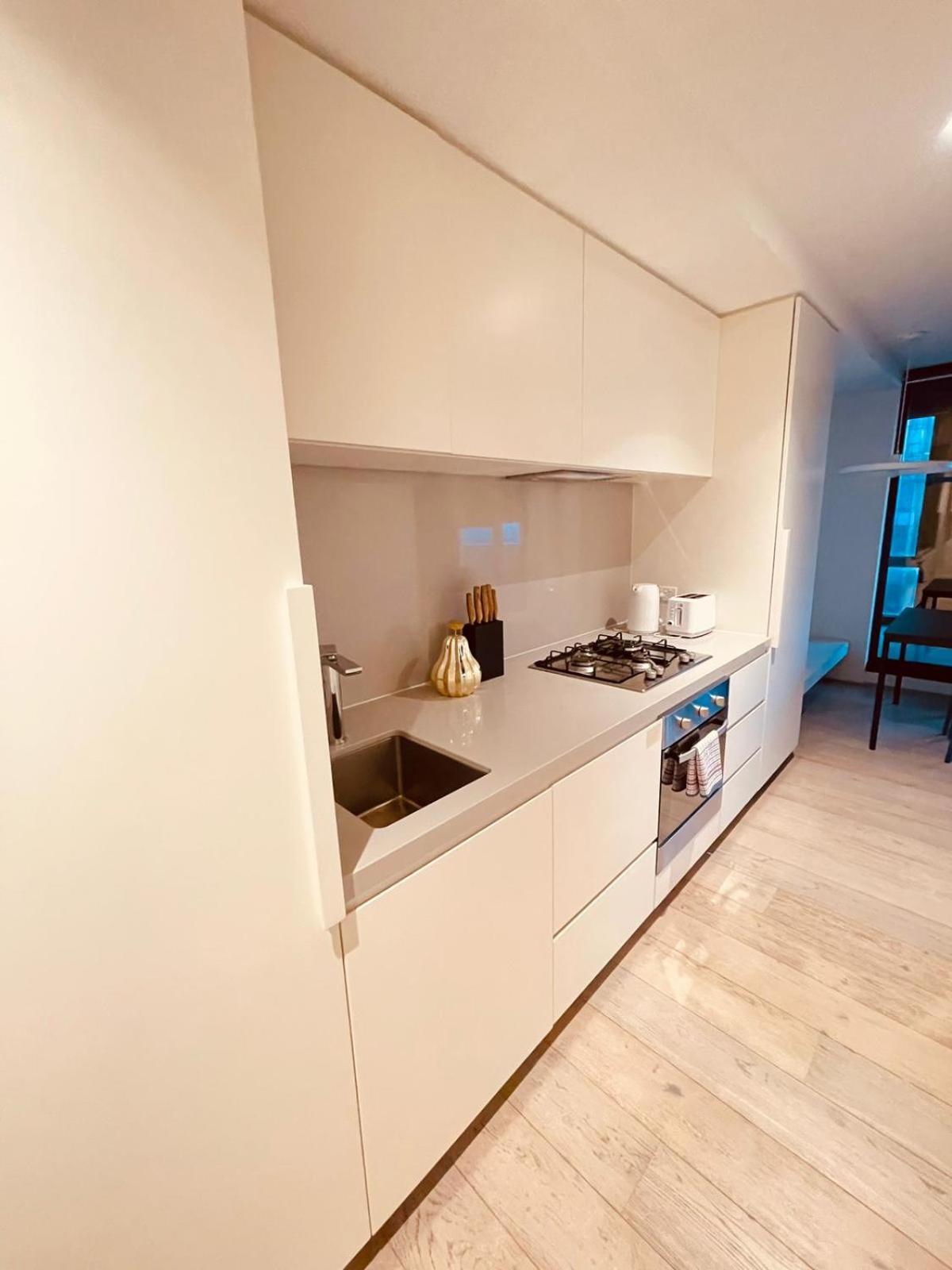 Nest Apartments Meet Empire Melburne Exterior foto